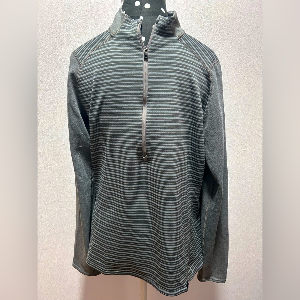 Patagonia Capilene 3 Midweight Men’s 1/2 zip Base Layer shirt, size Med